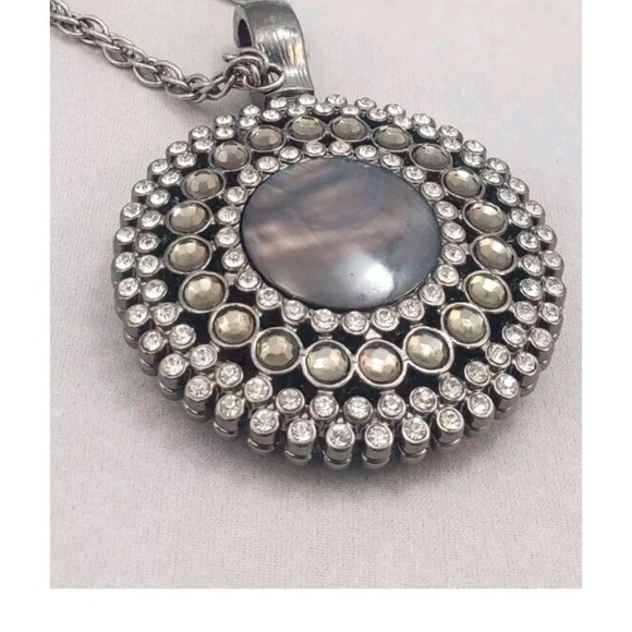 Premier Designs Statement Necklace Silver Tone Rhinestone Round Pendant Chain - Picture 2 of 8